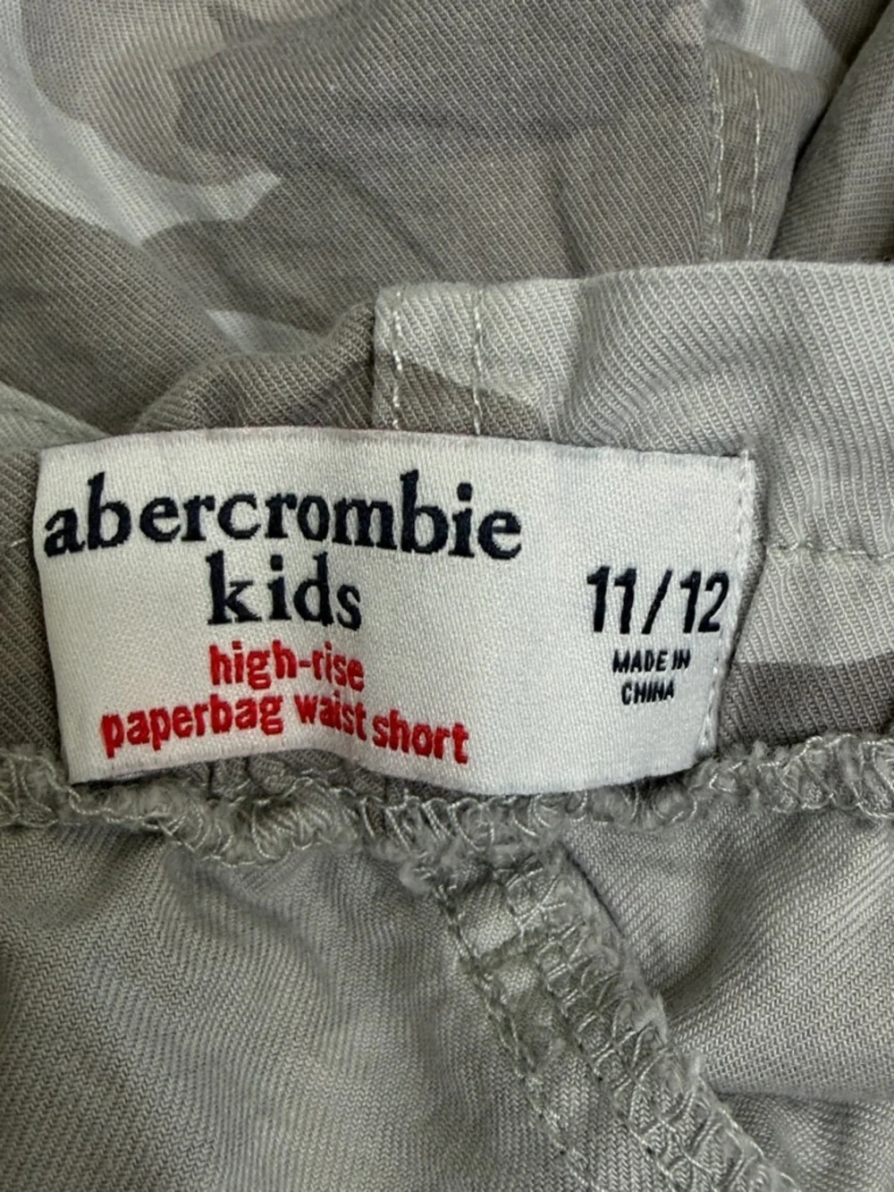 Abercrombie kids Gray Camo Tie-Waist Cargo Shorts girls size 11/12